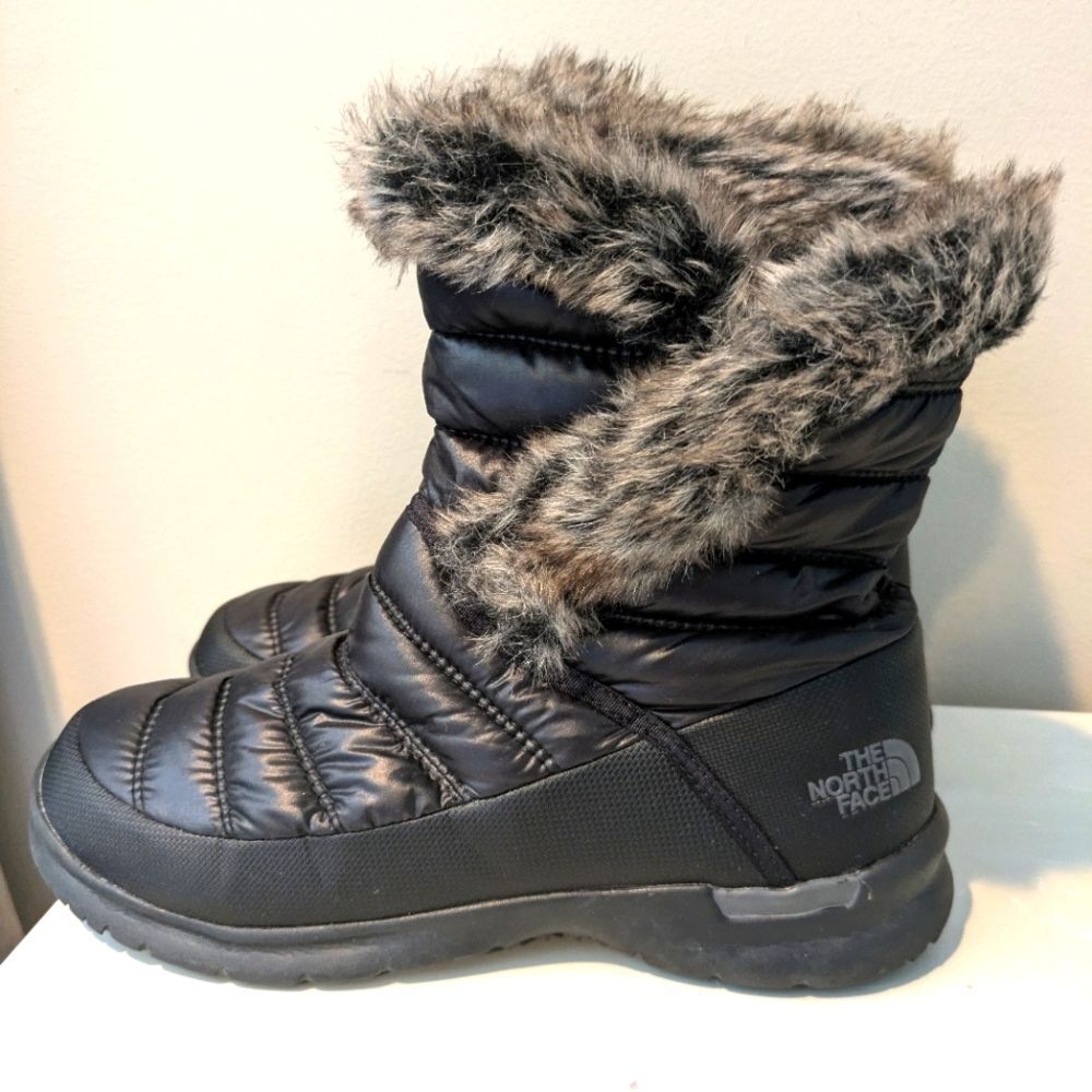 North Face Thermoball Boots size 9